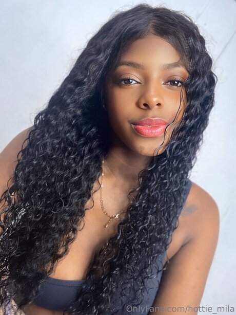 Hottie Mila schöne porno galerien