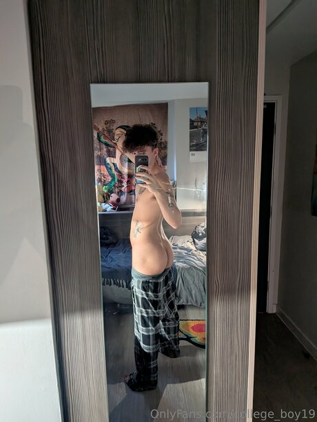 College Boy19 hd sexy bilder