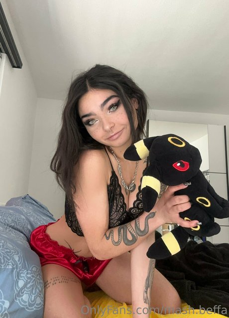 Littlemash Masha Beffa schauspielerin kunst fotos