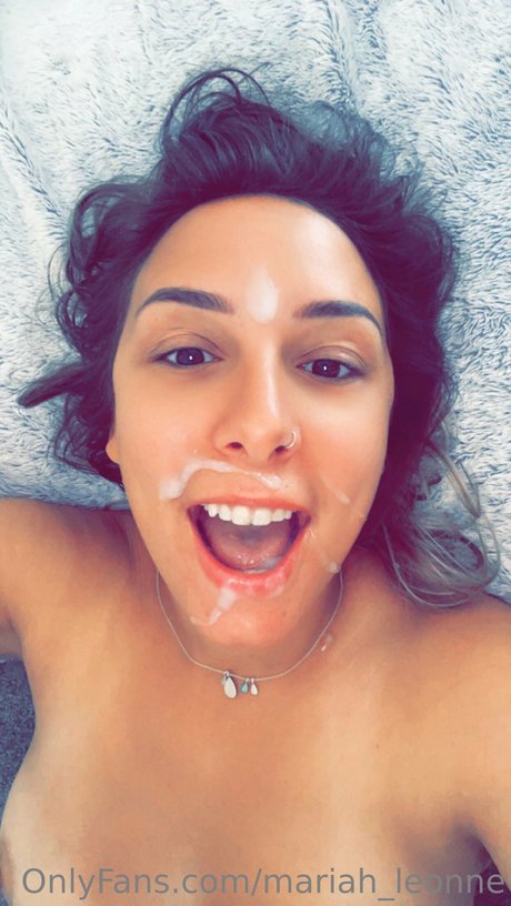 Mariah Leonne porno schöne bild