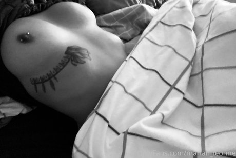 Mariah Leonne sexy xxx foto