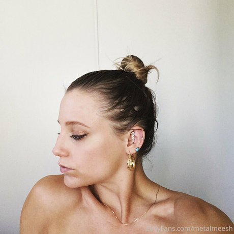 Meesh model nette bilder