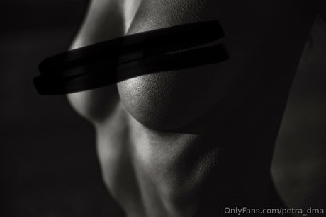 Petra dma model bild