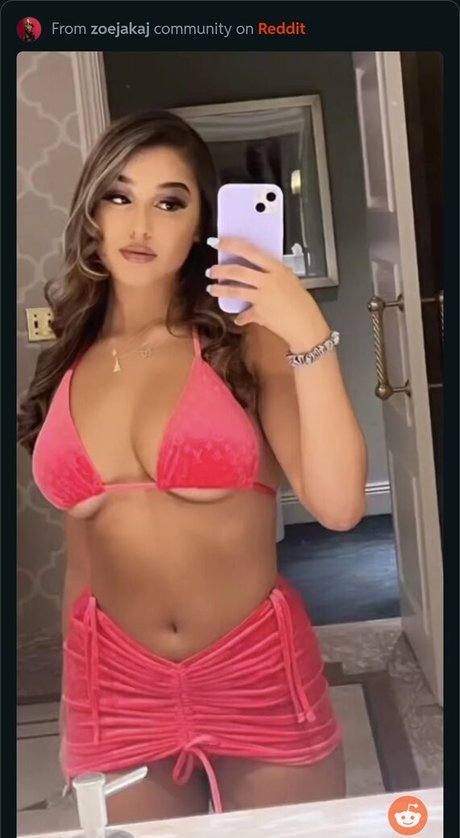 Zoe Jakaj model xxx galerie