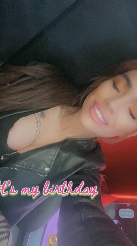 zoee12 nackt pornografische galerien