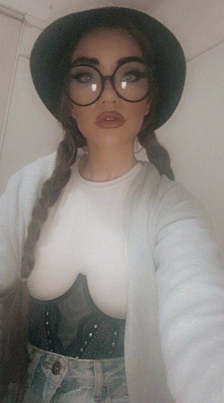 zoee12 hd nacktheit bild