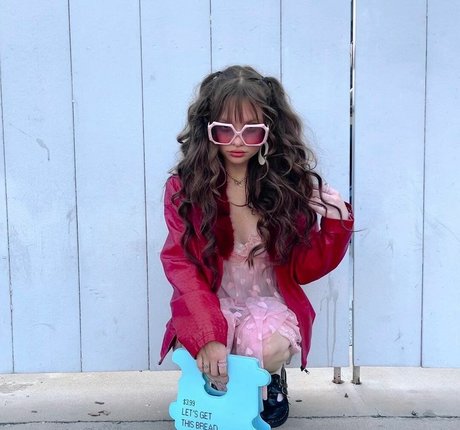 Zoe Colletti porno nackten bilder