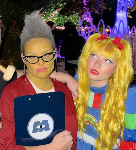 Zoe Colletti model xxx galerien