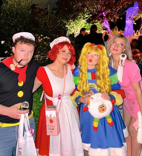 Zoe Colletti porno heiße bilder