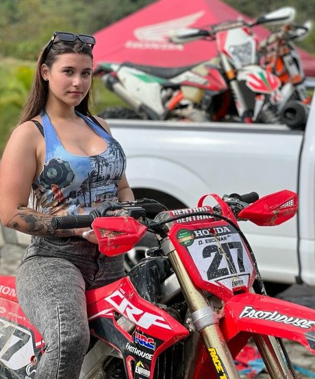 Mariana Echeverri kostenlose pornostar bild