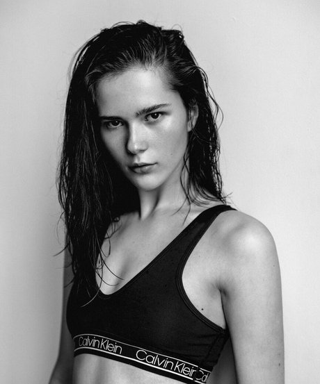 Tasya Key xxx kostenlose galerien