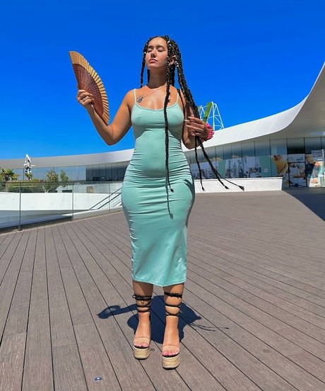 Leiirelopez21 pornostar erotische galerie