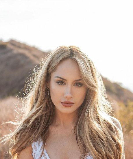 Angela Halili hübsche porno bilder