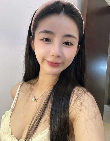 Aninnyan nackt nette fotos