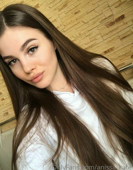 Anissa KATE xxx nette foto