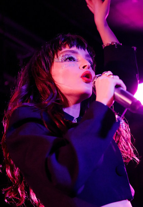 Lauren Mayberry porno kostenlose fotos