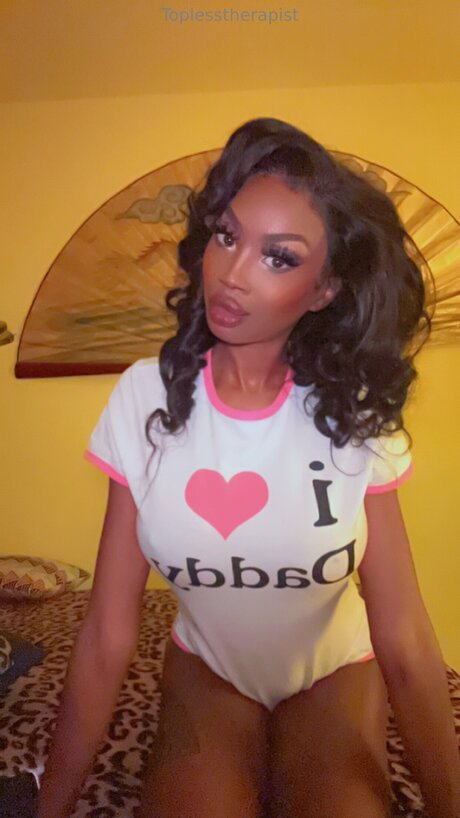 Toplesstherapist kunst hd fotos