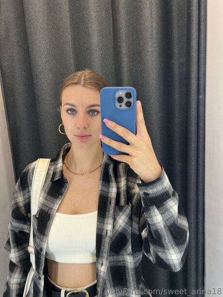 Sweet Arina18 kostenlose nacktheit bild