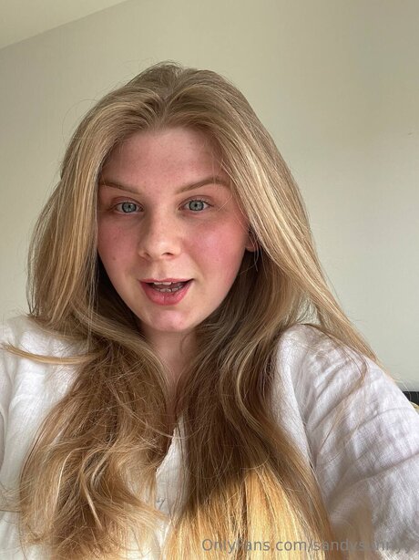 Sandysunnyy heiße porno bild