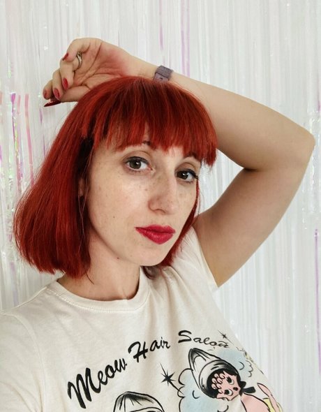 Miss Spent Youth erwachsene heiße bilder