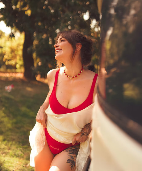 Marcela McGowan erwachsene nette fotos