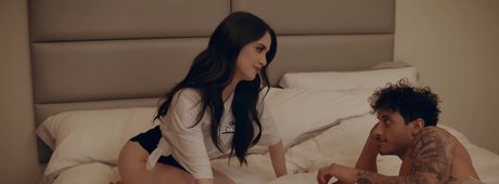 Laura Marano nacktheit perfekte galerie