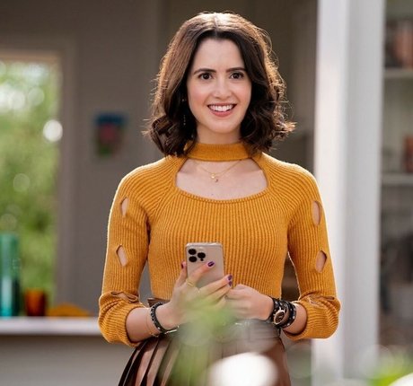 Laura Marano porno schöne fotos