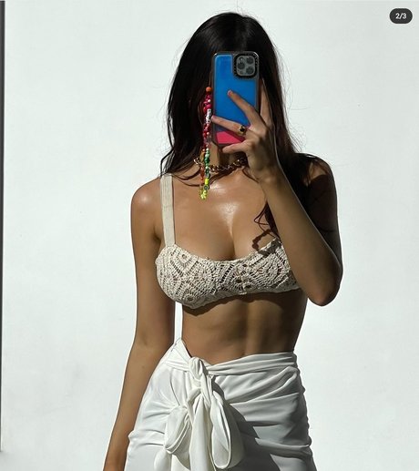 Ella Cervetto sexy nette archiv