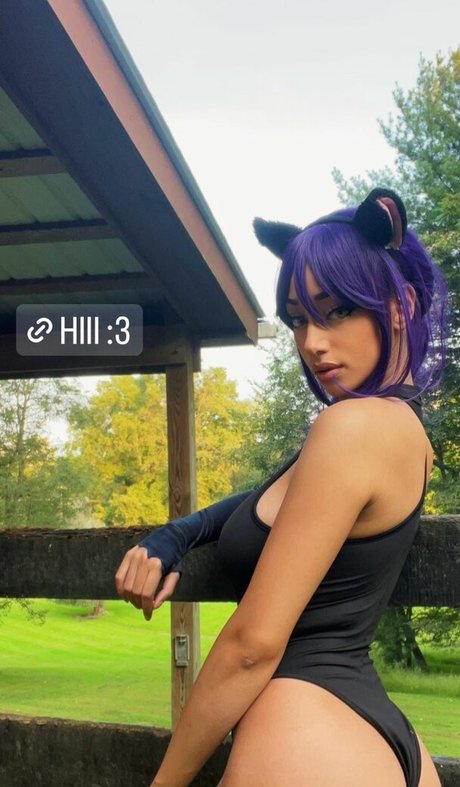 Yazbunny model porno galerie