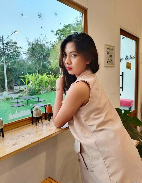 ploy69 xxx nette fotos