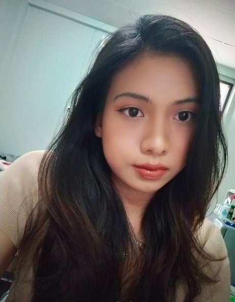 ploy69 model freie bilder