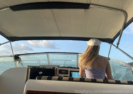 anelwonderland sexy akt foto