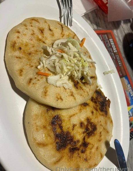 Graham Cecilio nackt erwachsene fotos