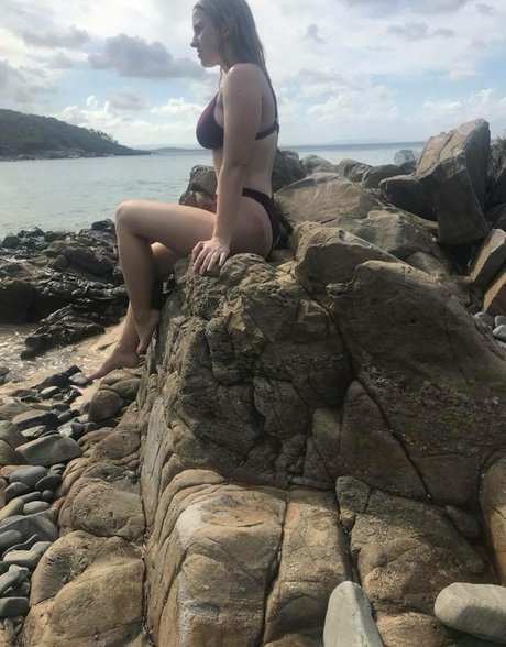 Tahlia A model perfekte archiv