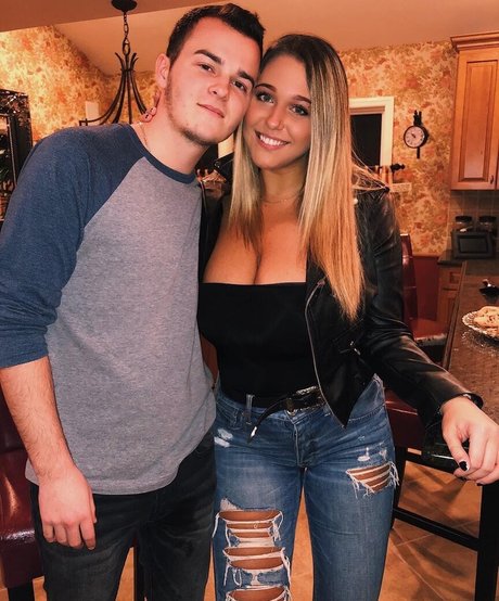 Sabina Badzim hd perfekte bilder