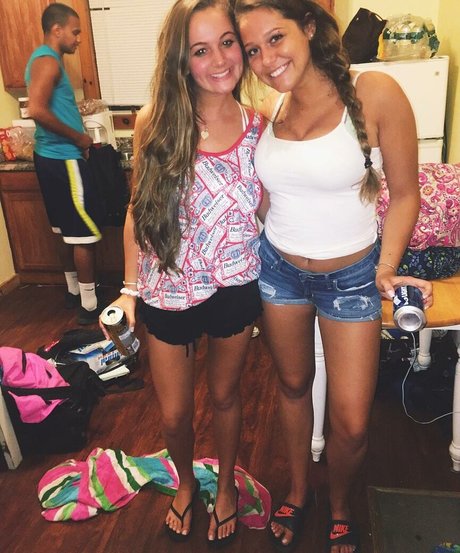 Sabina Badzim xxx nackte galerie