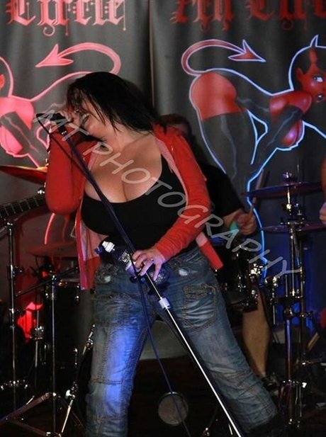 Princess Spyderlily freie akt bilder