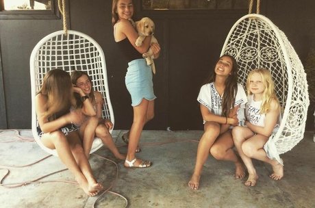 Alanna Pow schöne heiße foto