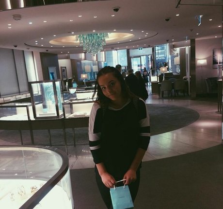 Alanna Pow top porno fotos