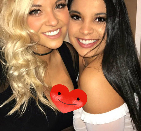 McKenna DeMoe model porno fotos