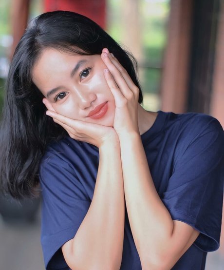 Elvara Caliva freie hübsche archiv