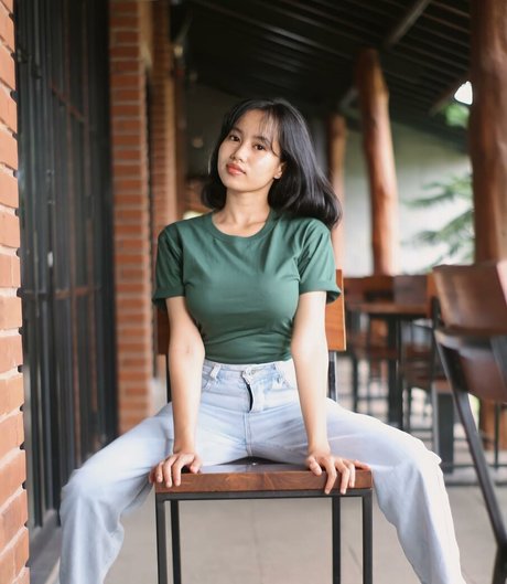 Elvara Caliva pornostar nackte bilder