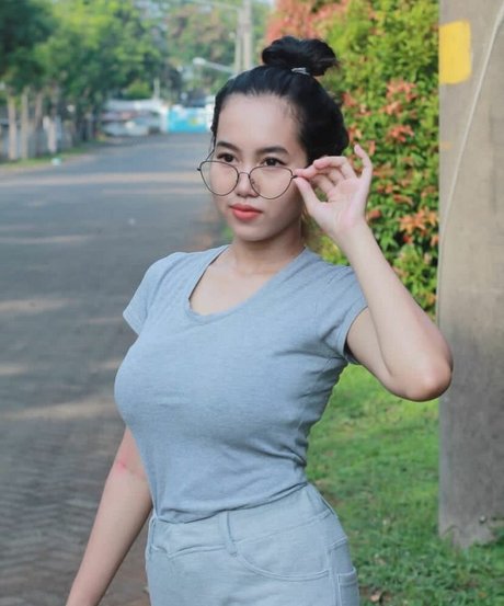 Elvara Caliva porno nackte bild