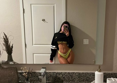 Duda Castro schauspielerin hübsche bild