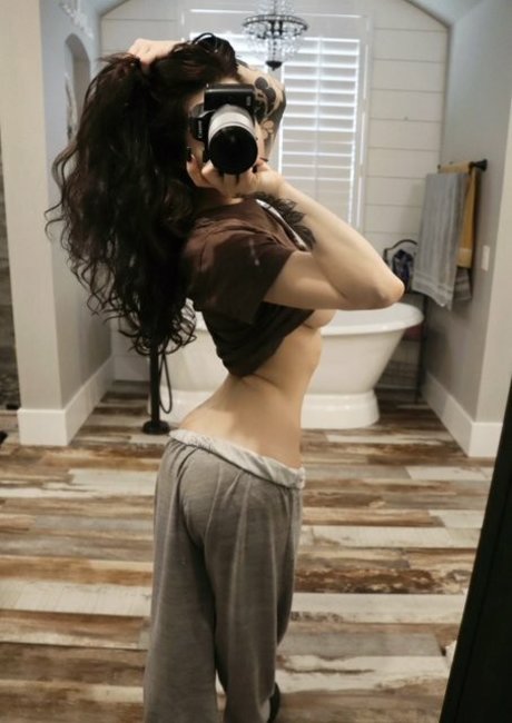 schlampe milf onlyfans kunst heiße archiv