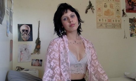 wormsinmyclownsuit kunst freie archiv