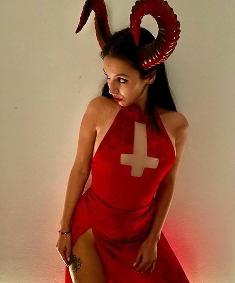 Bisscute sexy nacktheit fotos