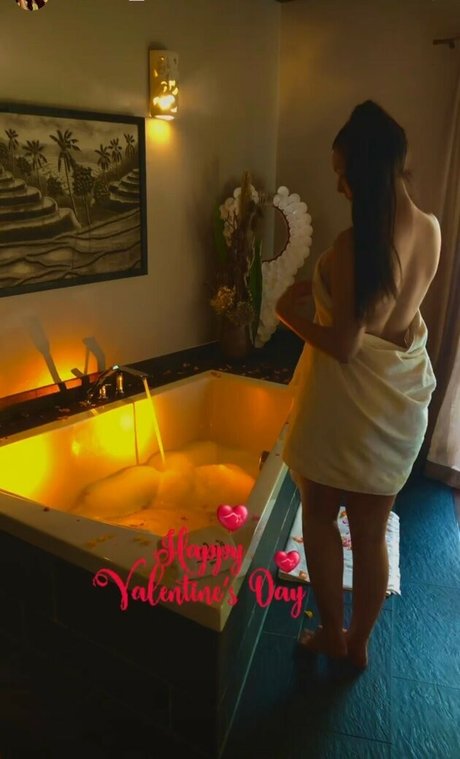 Bisscute porno nacktheit fotos