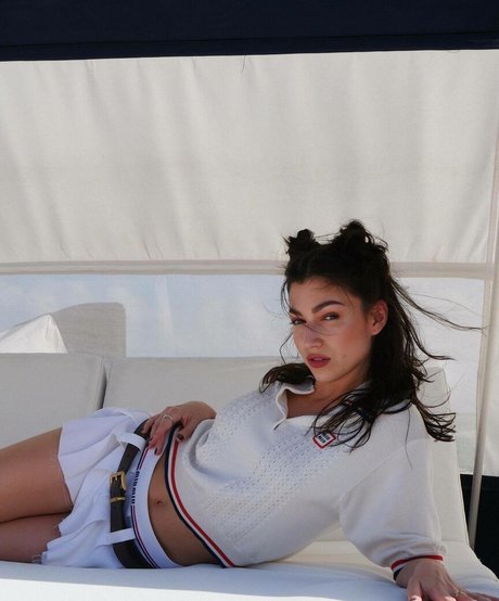 Ursula Corbero xxx schöne fotos