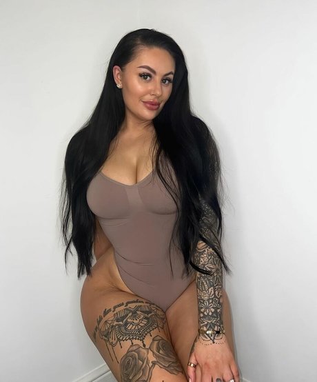 hotwife-onlyfans hübsche sexy bild